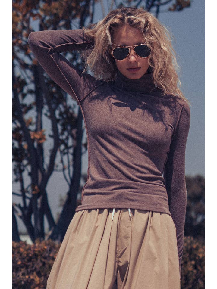 Fashion Week - Wholesale Knit Top - Women's - Classic Striped Long Sleeve Turtleneck Top23