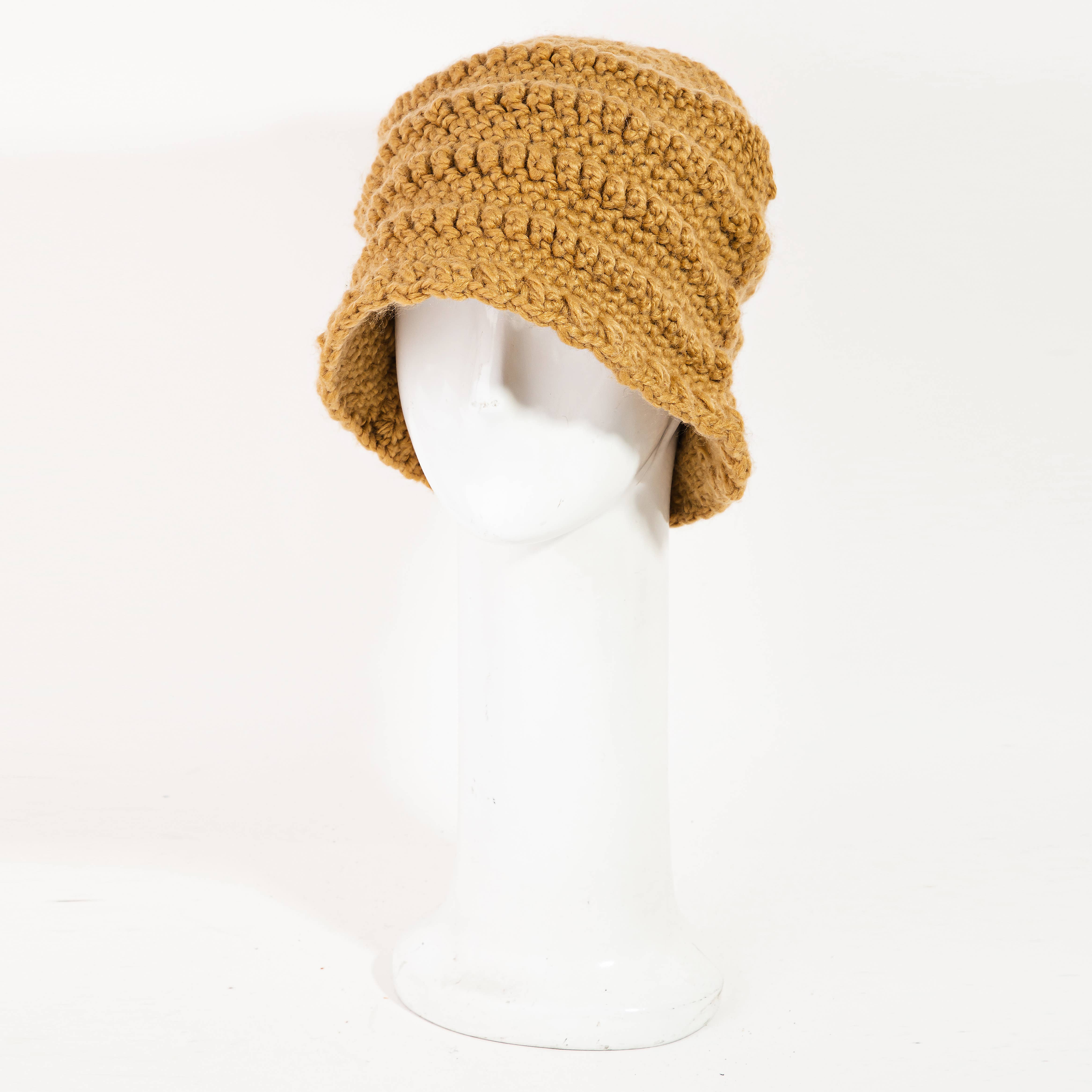 Collections by Fame Accessories – Großhandel Bucket Hat – Damen – Modische Beutelmütze aus Häkel2