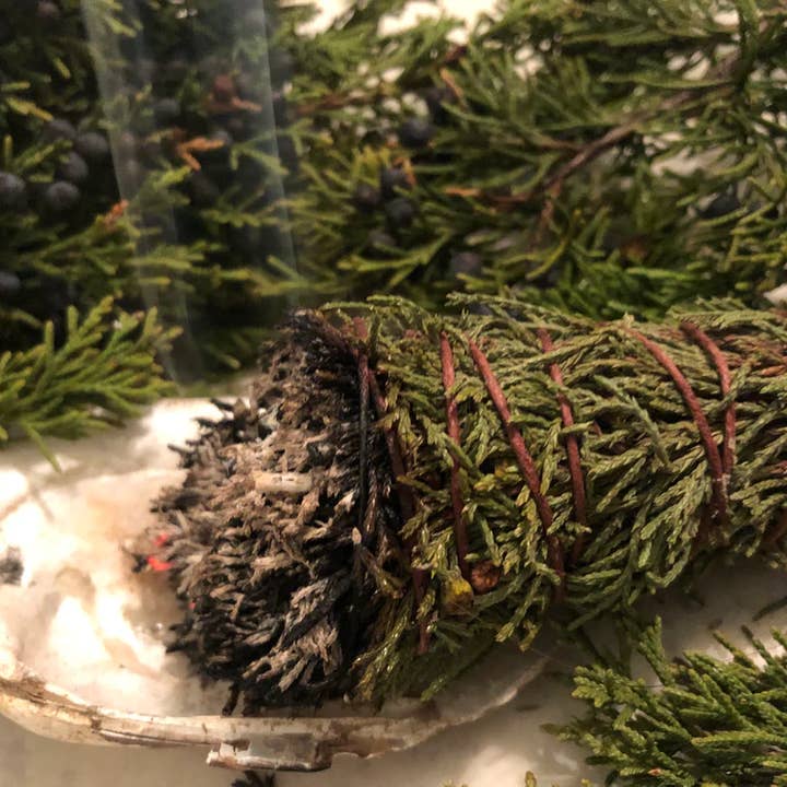 Immergrün und Lavendel Räucherbündel - Handgebunden für den Großhandel von Terrapin Rose