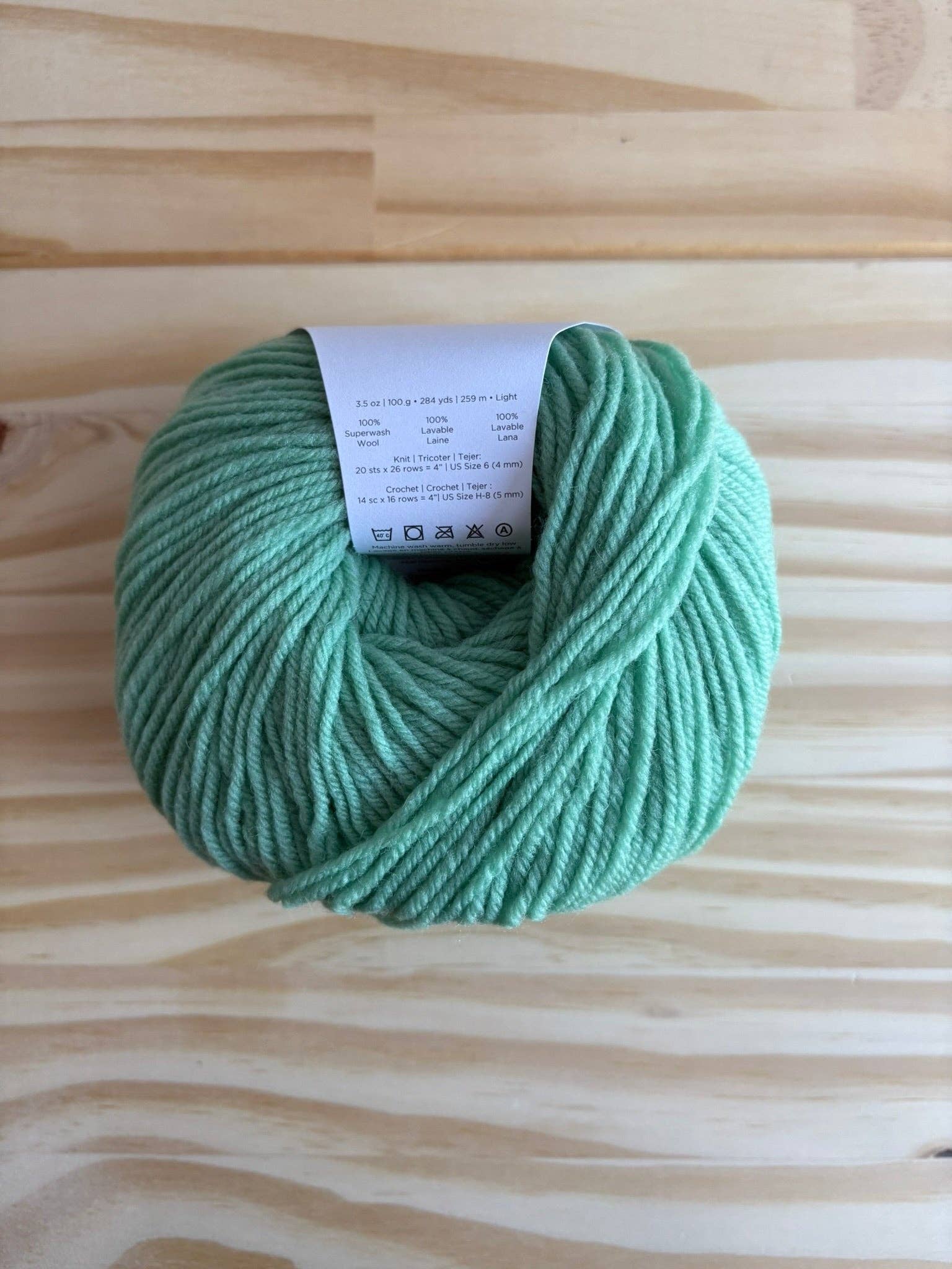 The Spinning Hand - Luxury Knitting Kits - Vente Fils à tricoter - Universal Yarn Deluxe fil DK pure laine, superwash8