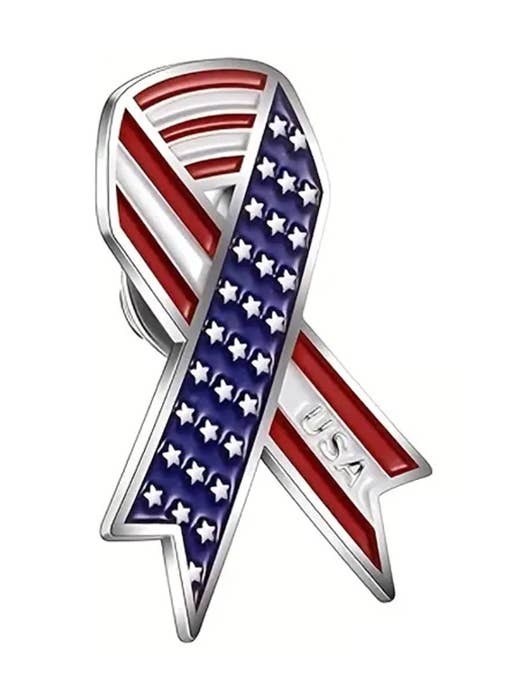 ( A219 ) BROCHE OU ALFINETE DE FITA COM BANDEIRA AMERICANA PATRIÓTICA por atacado de Jewelry Max