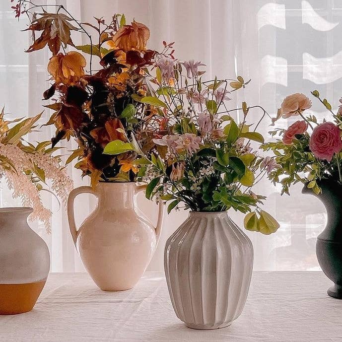 Cerámica Roca Caus – Großhandel Vasen – Traditionelle emaillierte Vase aus Keramik mit zwei Griffen5