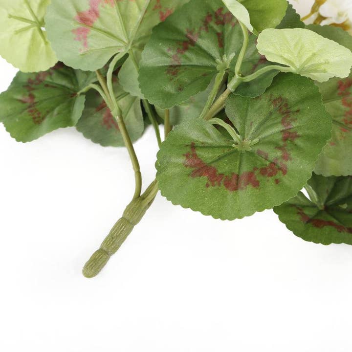 Closer2Nature - Wholesale Kunstplant - Kunstmatige witte zonale geraniumplugplant van 24 cm3