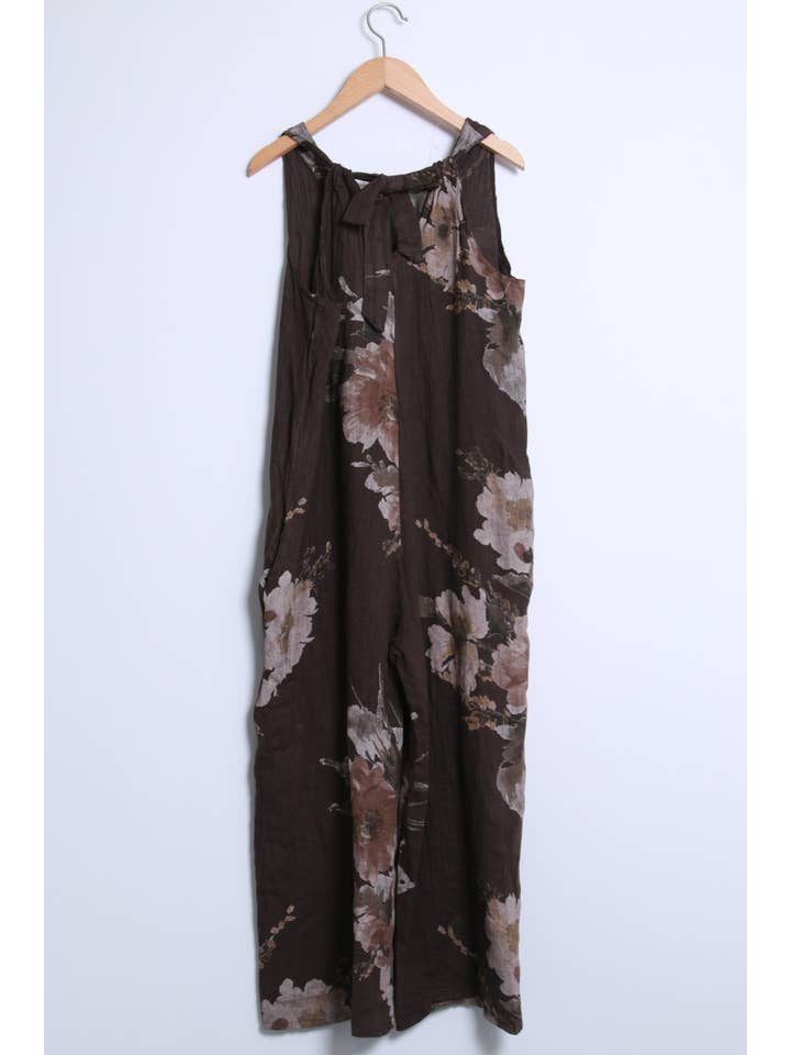 Shyloh - Wholesale Onesie - Women's - Flowy long dress with floral print and straps 2059918