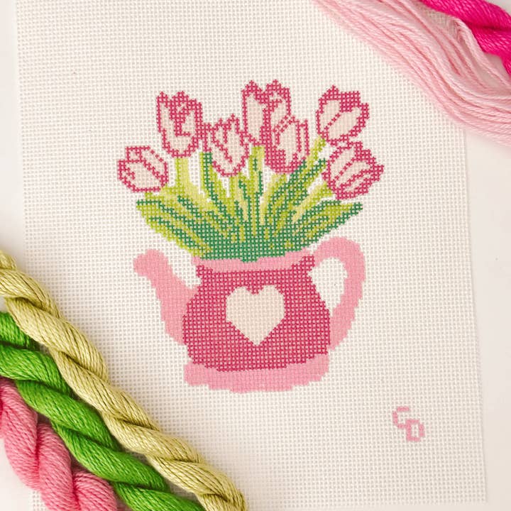 Hjärtblomma Tekanna Broderiduk 13 Mesh, Alla hjärtans dag Broderiduk, 4,5”x5,5" Broderiduk för wholesale av Cotswold Co Designs