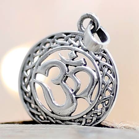 Om colar redondo em prata em filigrana por atacado de Ethike.eu