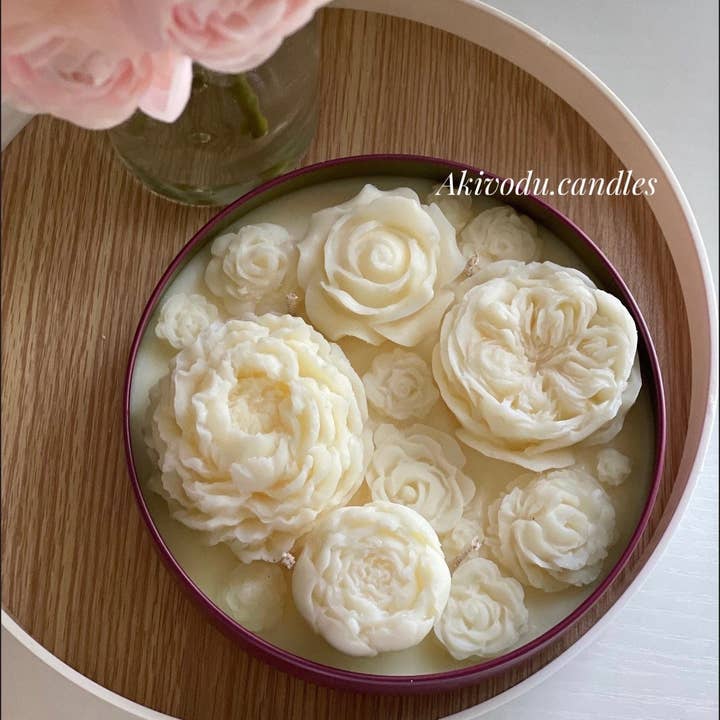 Akivodu Candles - Wholesale Novelty Candle - Blooming Flowers Candle 16 oz - multiple scents
