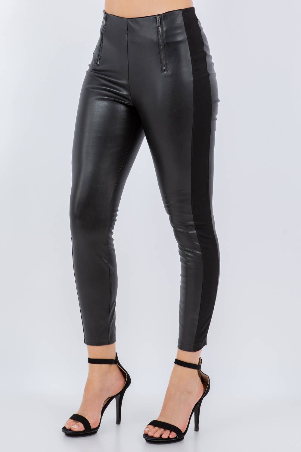 Preto Legging Ponte com Painel Frontal em Pele Sintética para venda a revendedores na Faire2
