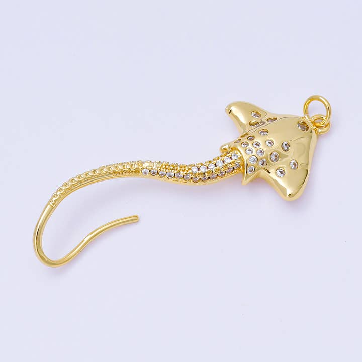 Colgante de Pez Raya Manta con Micro Pavé de CZ Transparente y Detalles en Oro Relleno de 14K | AG884 para venta al por mayor de Aim Eternal