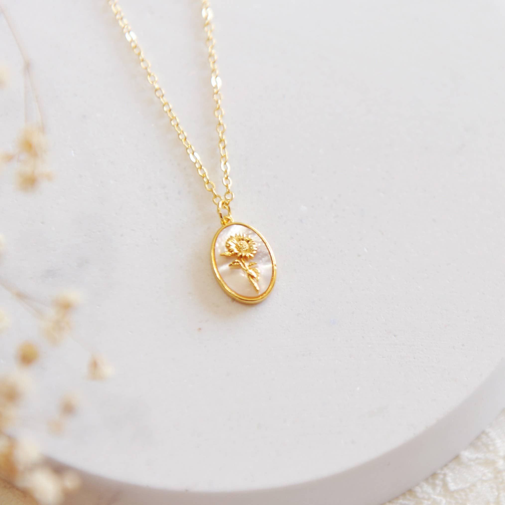 Oh So Lovely - Wholesale Pendant/Charm Necklace - Flora Birth Flower Necklace1