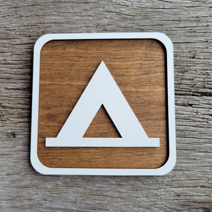 Panneau de tente des parcs nationaux, décoration de camping en bois fait main pour la vente par cherelle lynne