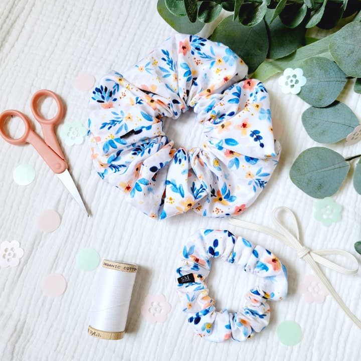 Dahlia Organic Scrunchies for wholesale by Simple Moon Co.
