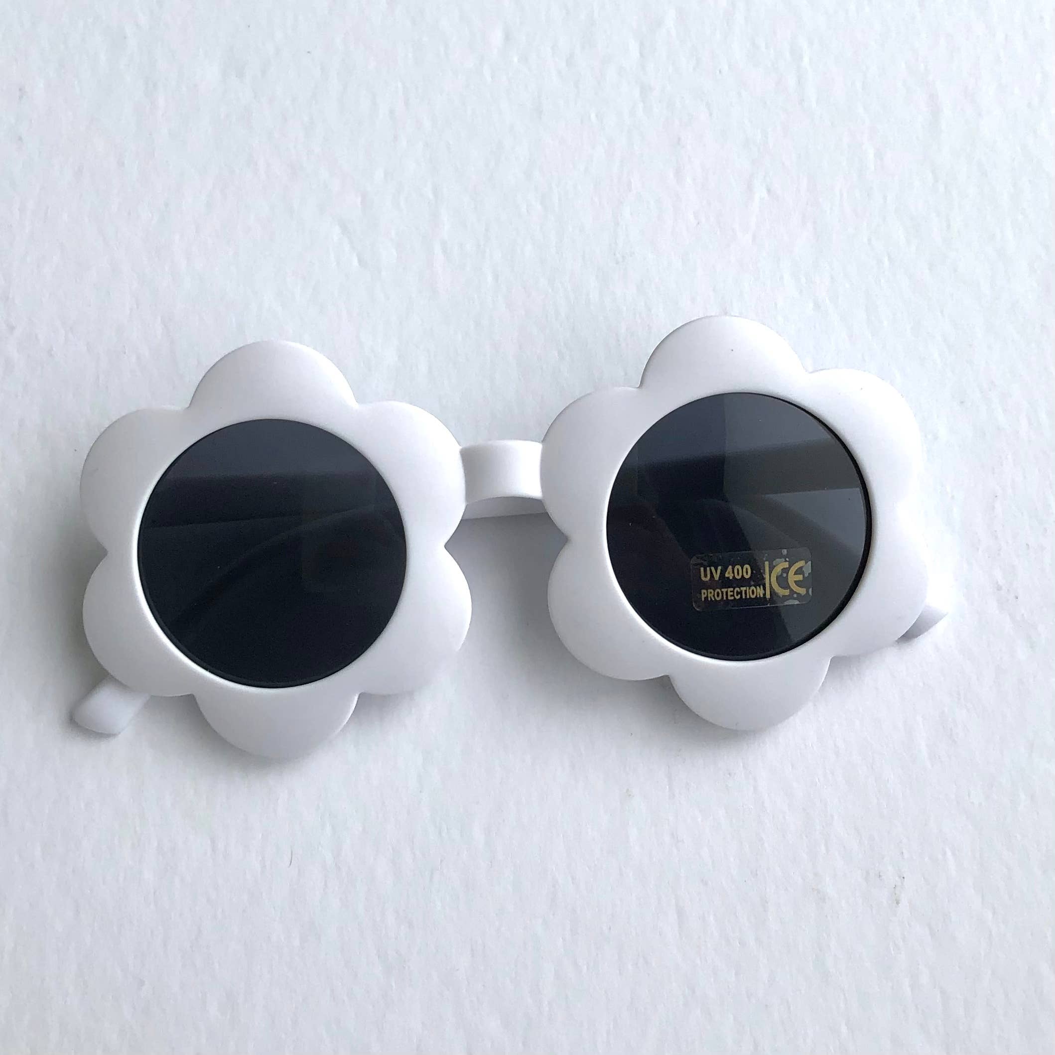 iconic mi - Wholesale Sunglasses - Kids - Girl's sunglasses daisy shape - matt pastel finish9