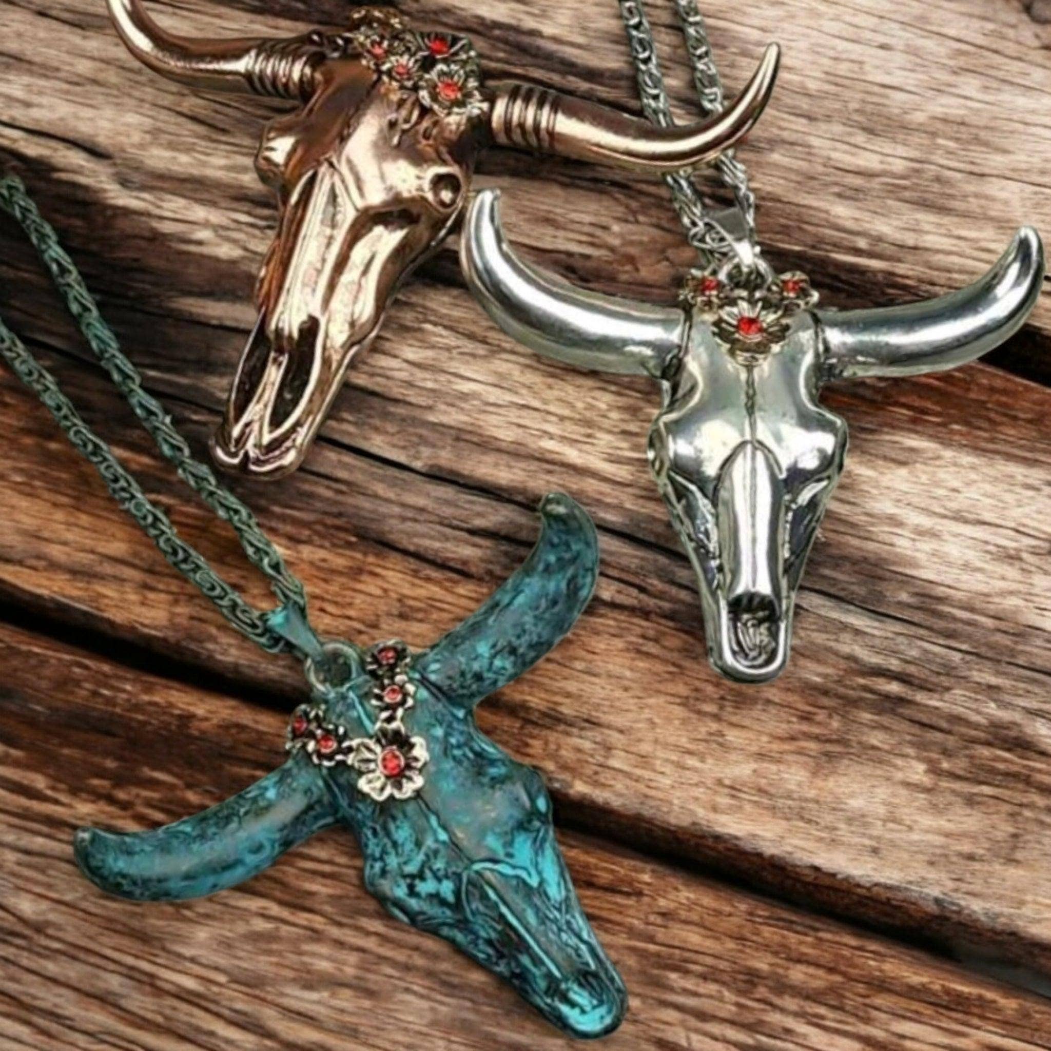 The Bling Barn - Wholesale Halskettinghanger - Lange opvallende ketting met stierenkop in kostuumstijl1