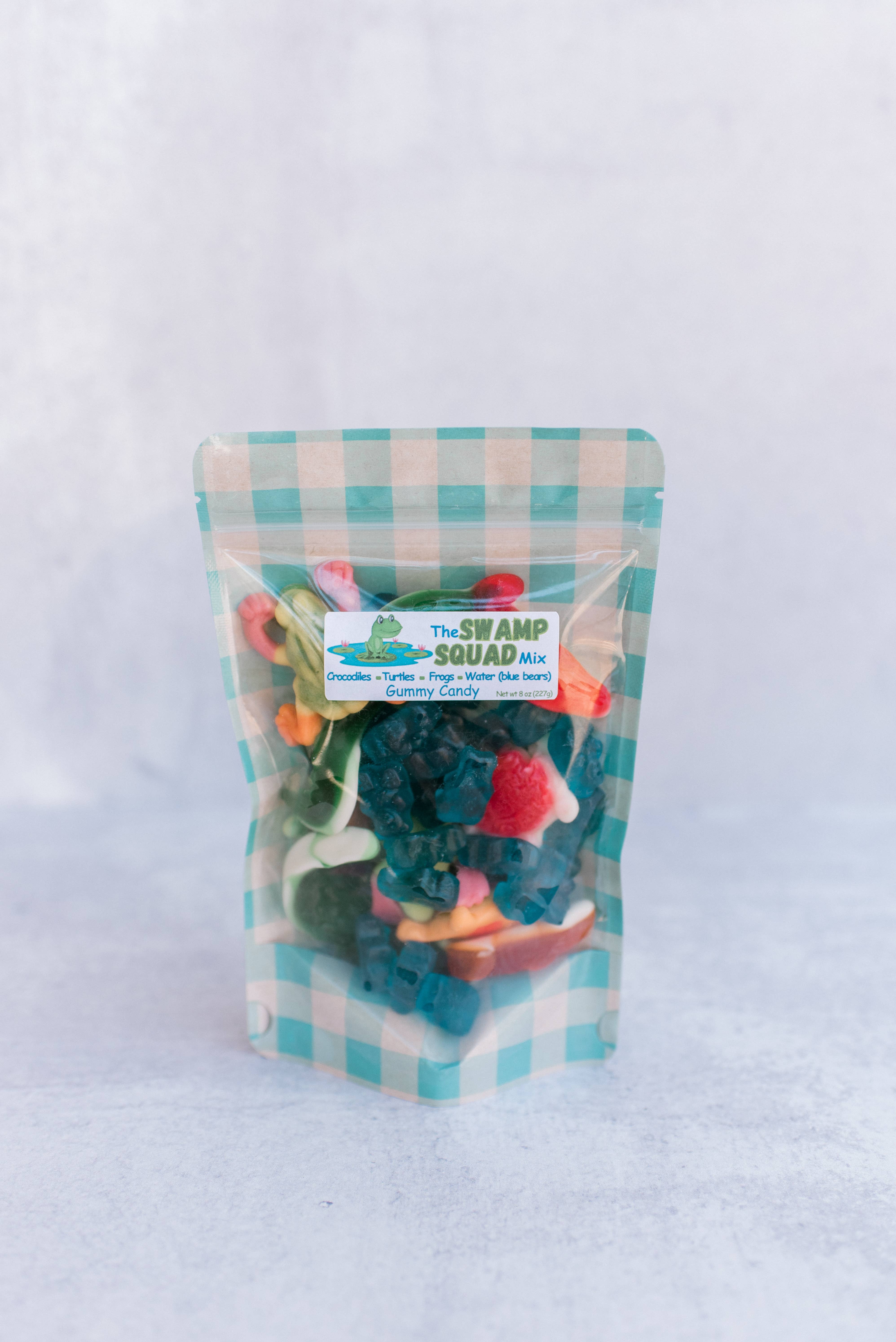 The Honey Den - Wholesale Gummy - The Swamp Mix– Frogs, Gators, Turtles & Blue “Water” gummies4