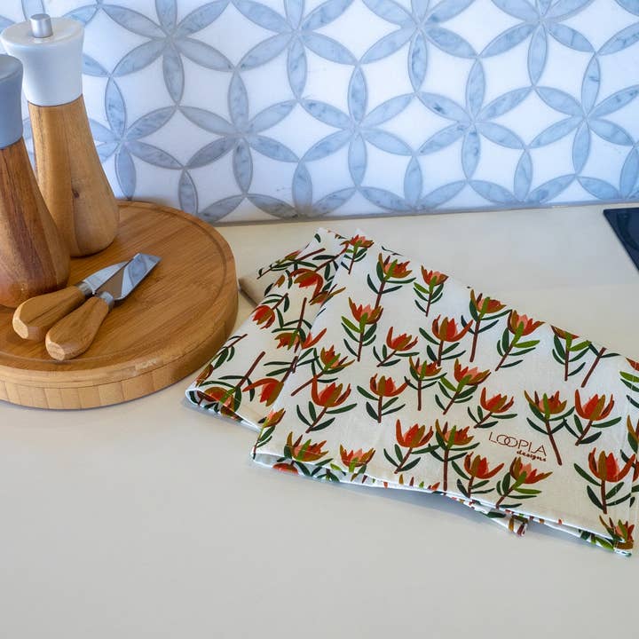 Loopla - Wholesale Tea Towel - Leucadendron Cream Cotton Crepe Tea Towel2