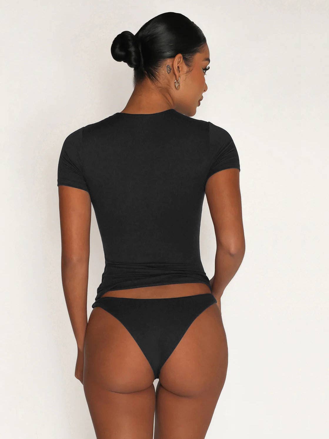 Sweetkama – Engroshandel T-shirt – til kvinder – Dame T-shirt med korte ærmer, casual slim fit ESST00229