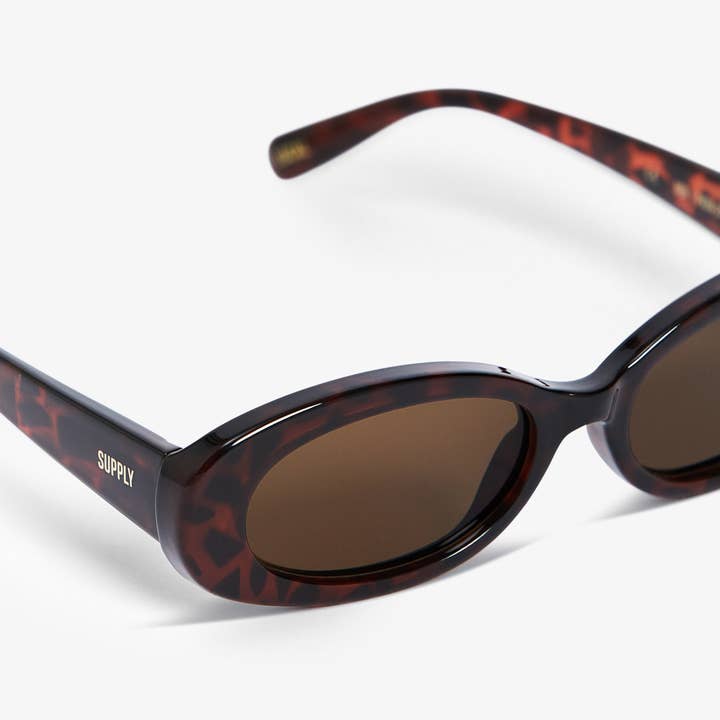 Local Supply - Wholesale Zonnebril - Uniseks - BER (Berlin) gepolariseerde zonnebril met ovale 90’s montuur17