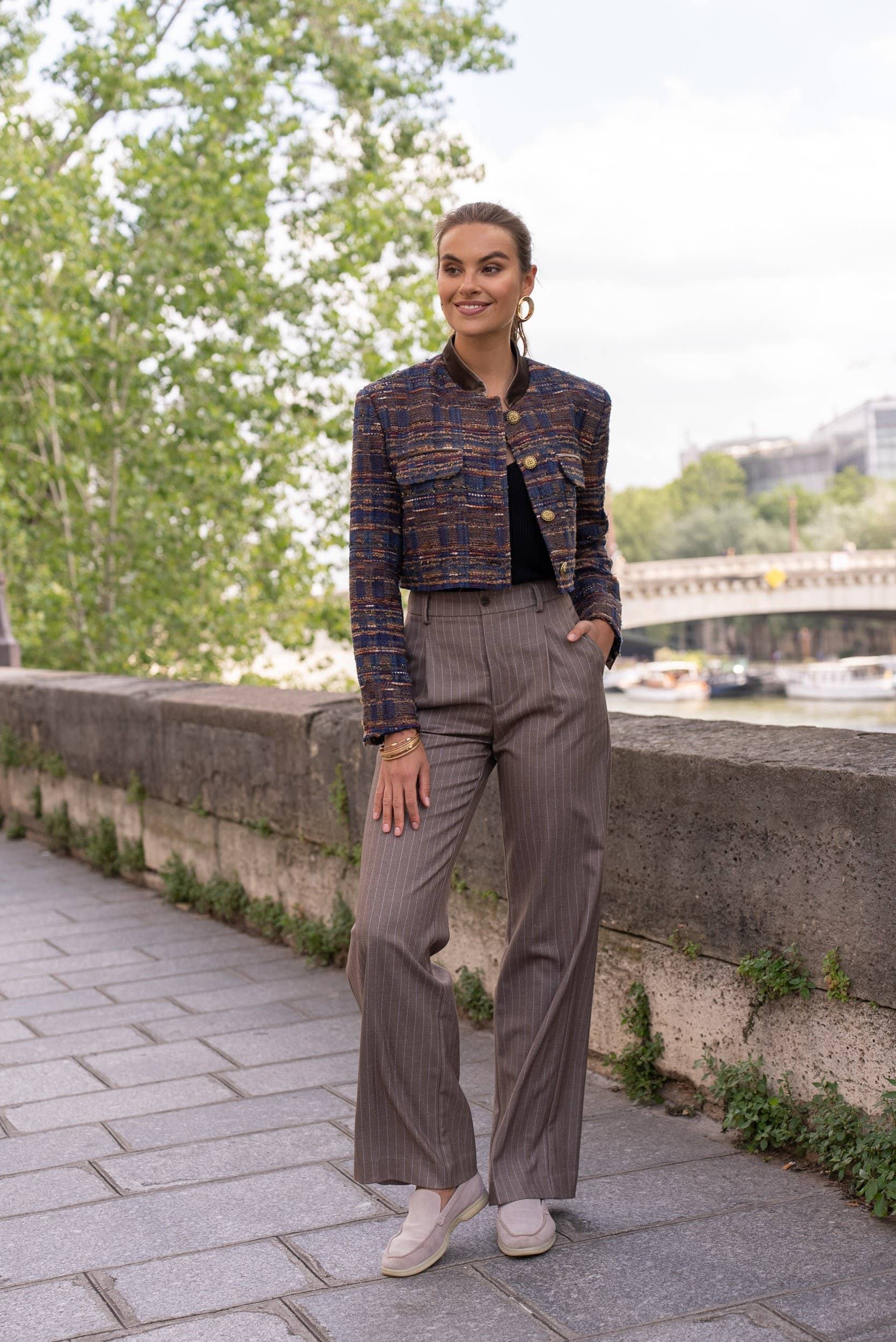 Attentif Paris – wholesale Blazer – Women's – Colourful velvet collar cropped tweed blazer jacket14