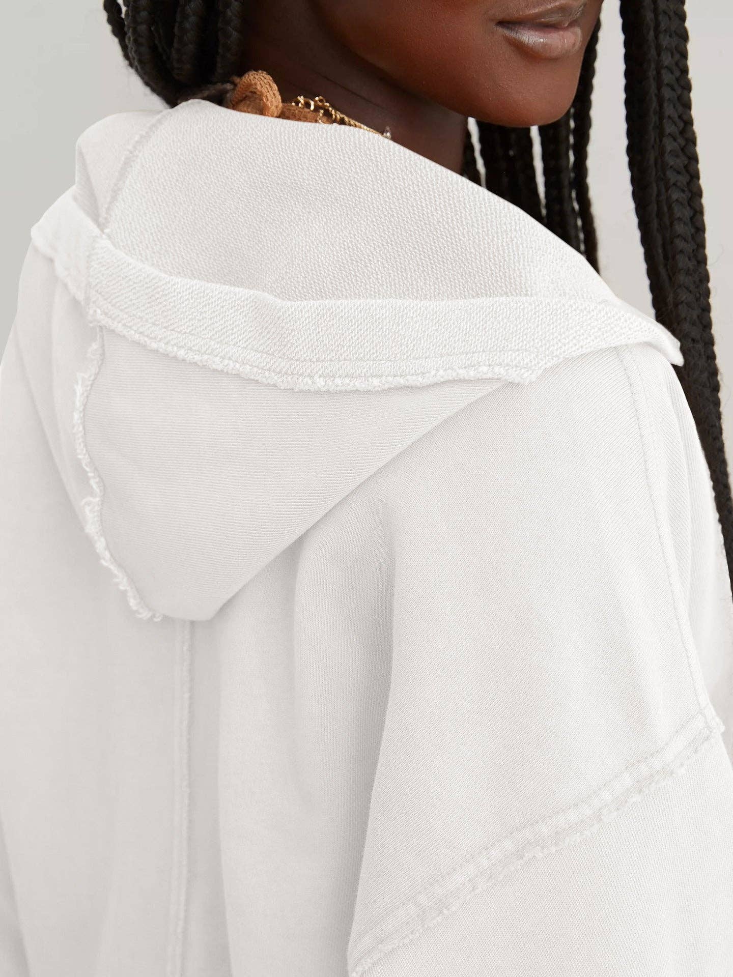 Suhkasana - Vente Sweat à capuche – femme - Pull décontracté beige à capuche, col en V, manches longues, coupe ample.27