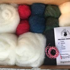 The General Bean - Wholesale DIY Craft Kit - Christmas Ornament Kit- FREE SHIP- Family Activity- Felt Kit2