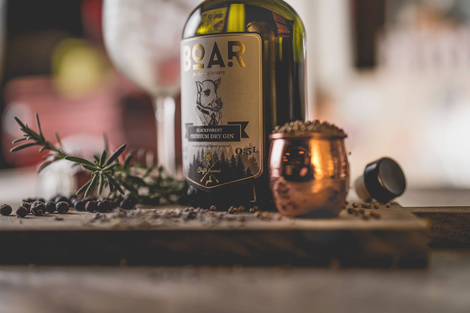 BOAR Distillery im Schwarzwald - Venta al por mayor Ginebra - BOAR Blackforest Premium Dry Gin2