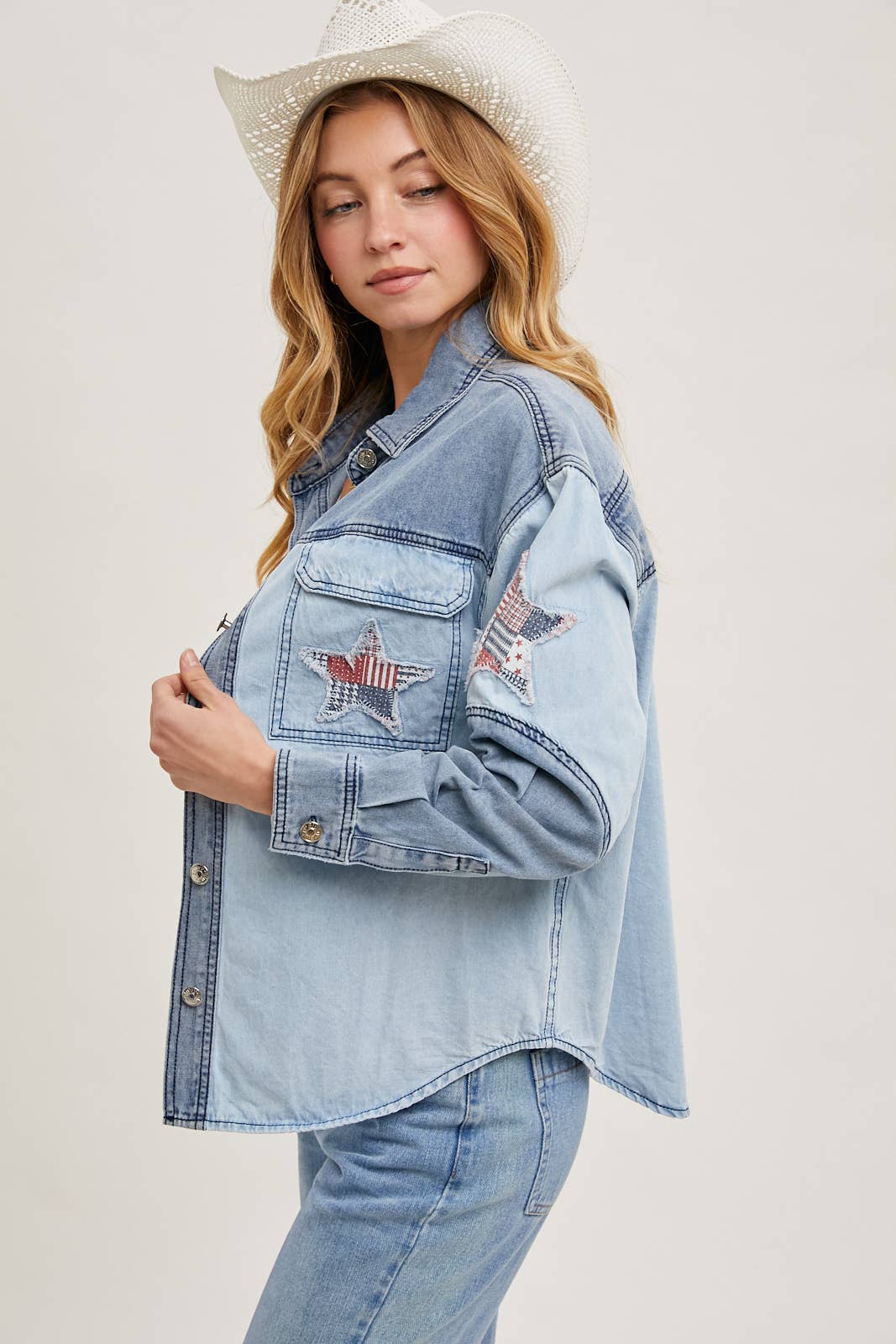DENIM CAMICIA GIACCA PATCHWORK CON STELLA IN DENIM WESTERN - 4 LUGLIO in vendita all'ingrosso su Faire4