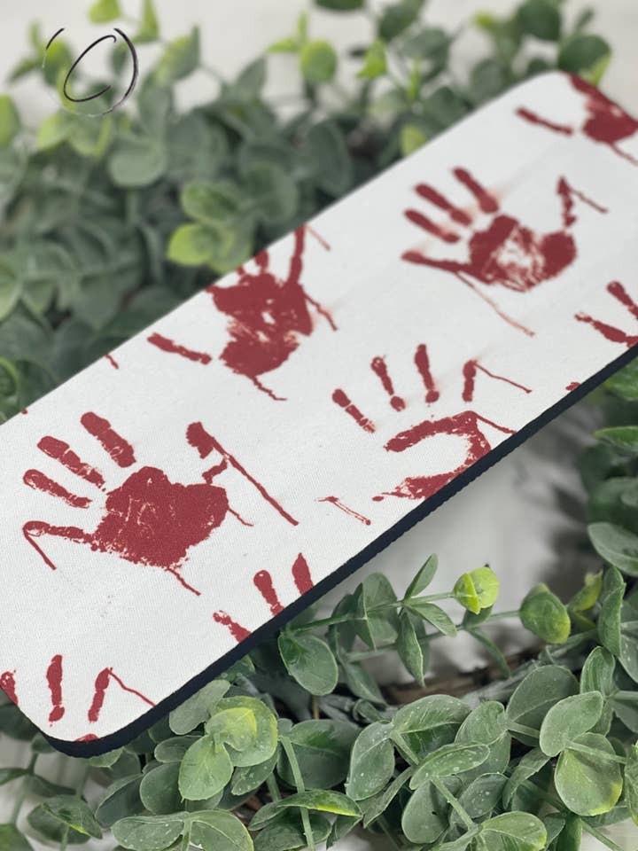 Horror Hands Slap Wrap Can Cooler voor wholesale door CMD Wholesale