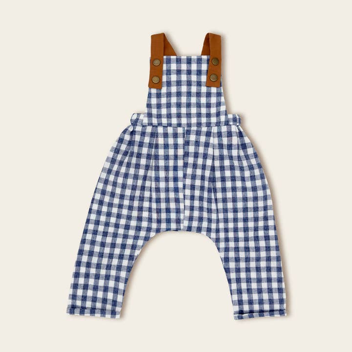 Der blaue Vichy-Karo-Overall für den Großhandel von Lillies Dream