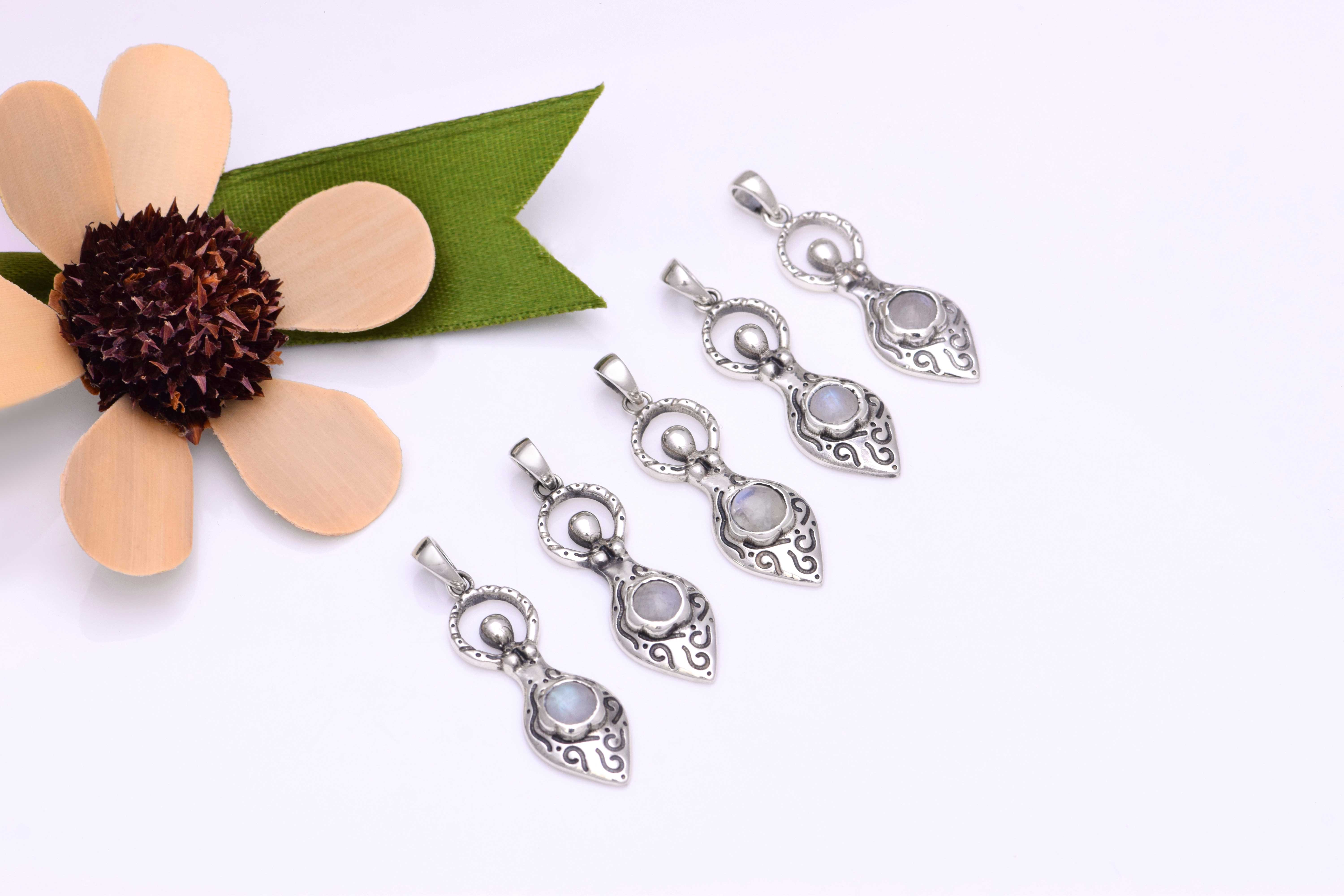 Star Joya - Wholesale Individual Charm/Pendant - Fertility Goddess Moonstone Pendant Necklace5