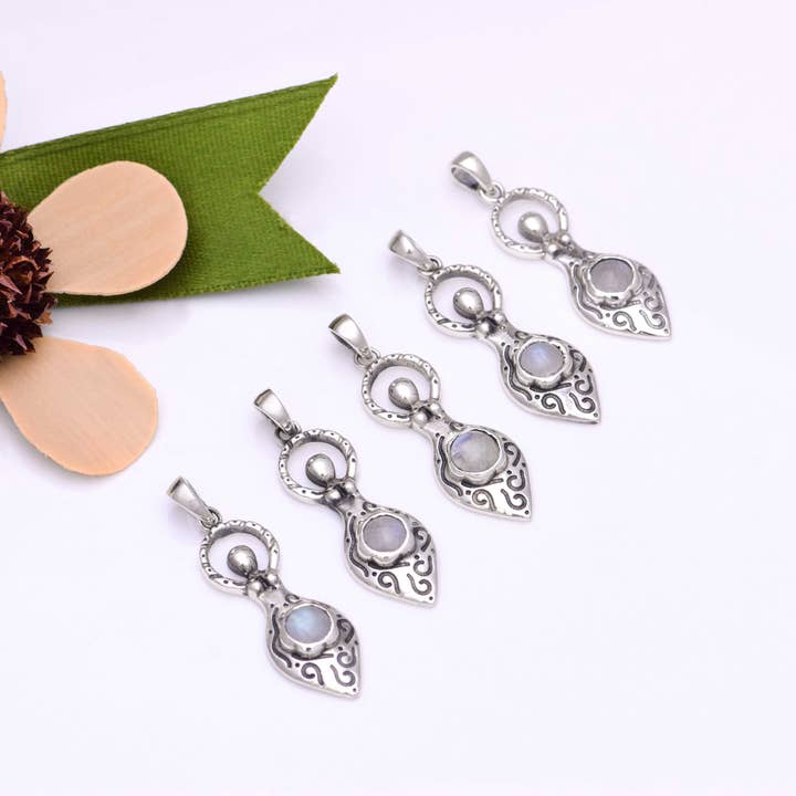 Star Joya - Wholesale Individual Charm/Pendant - Fertility Goddess Moonstone Pendant Necklace5