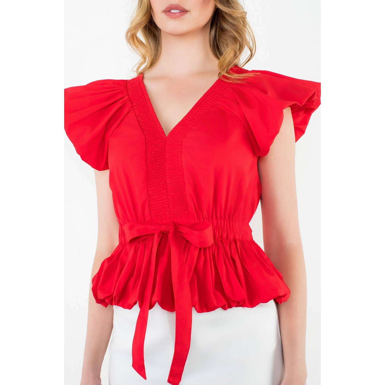 VERMELHO Top de manga curta com decote em V para venda a revendedores na Faire3