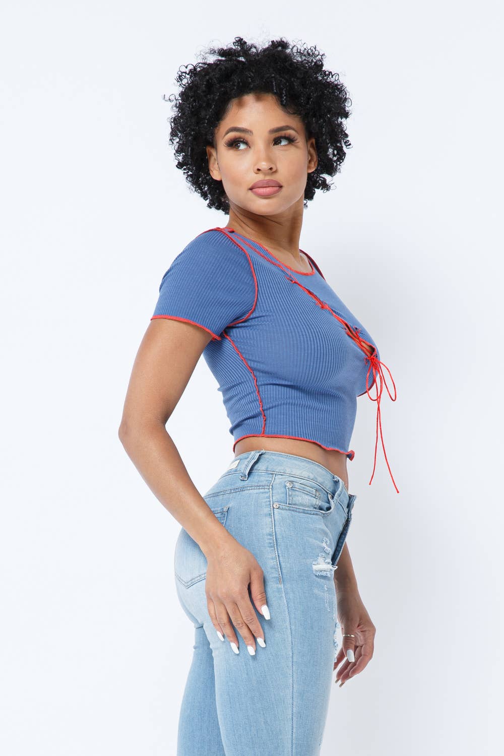 Julia by LoveJ – wholesale Stickad topp - Dam – Öppen framifrån Cut Tie Beskärning Top2