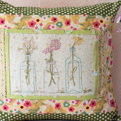 Ramos de flores de botella vintage con estampado bordado a mano para venta al por mayor de Rugosa & Pine