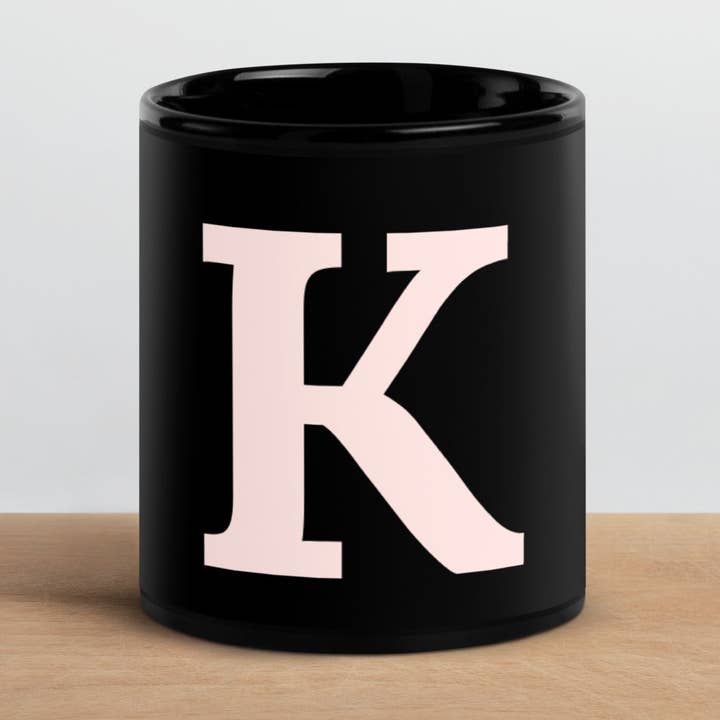 Tazza iniziale «K» per la vendita all'ingrosso da parte di Caffeine-Queens LLC