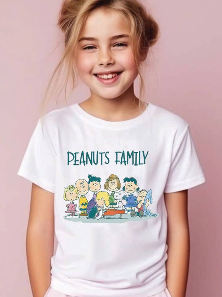 L1211 - PEANUTS FAMILY graphic tee for wholesale by KNOCK ON THE STYLE