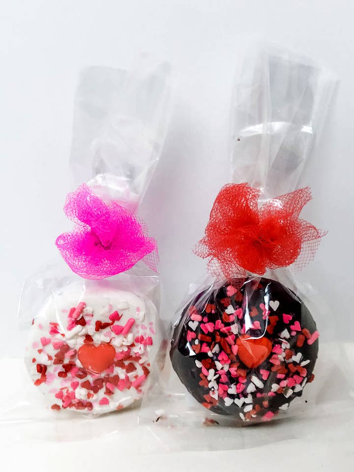 Valentine Single Cookie Creme for wholesale by Yo Pop Yummies