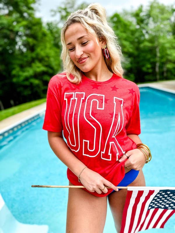 Dash Forward Wholesale - Venta al por mayor Camiseta serigrafiada - Mujer - Camiseta Tall USA Outline Puff Star2