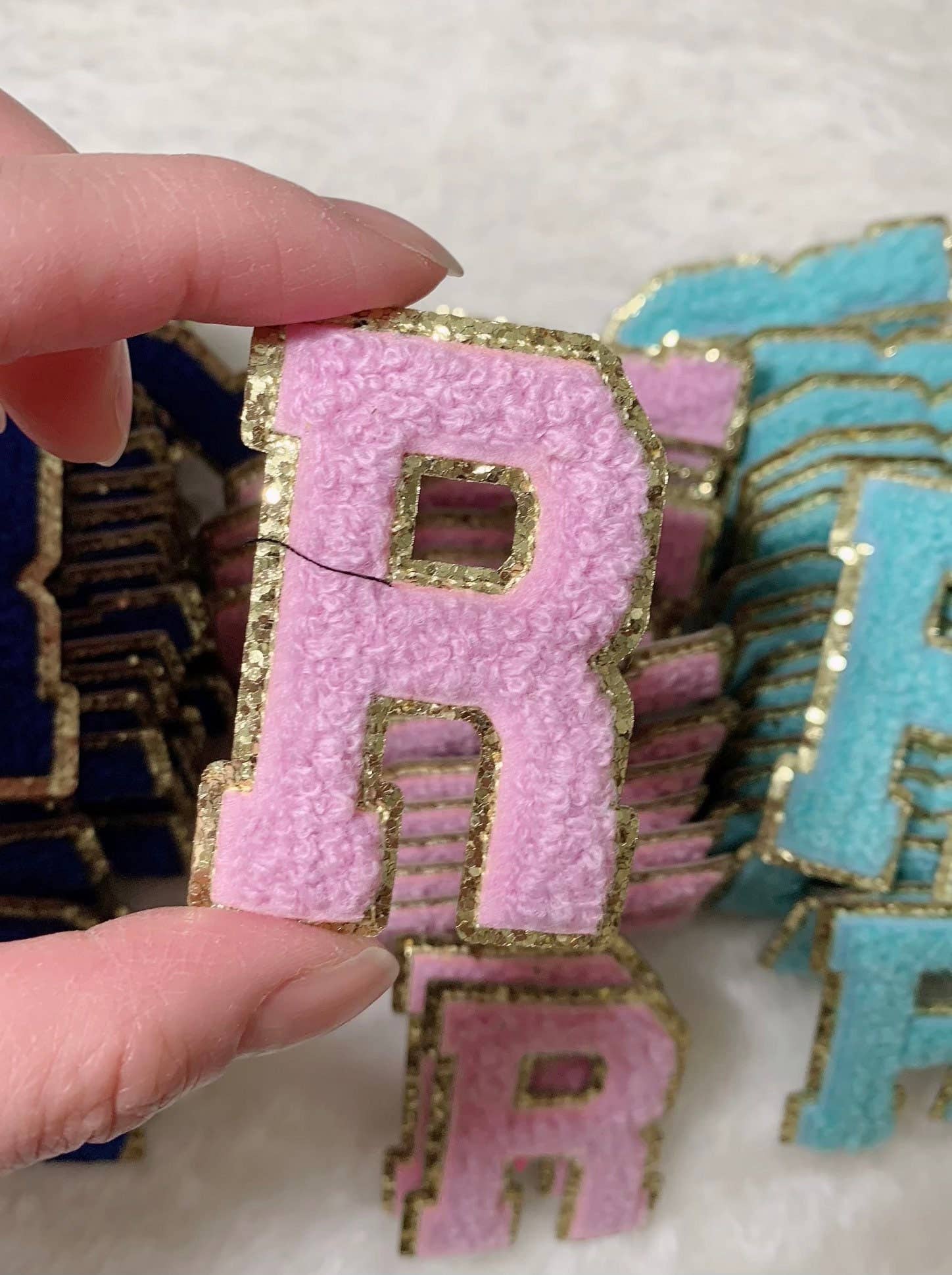 Raphael wonders – Engroshandel Patch – Ny 2,2 Inches Klar Adhesive Varsity Personlig Patch-Chenille Letter Patchs-Laptop klistermærker-Phone Klistermærker- Håndlavede Letter Patch9