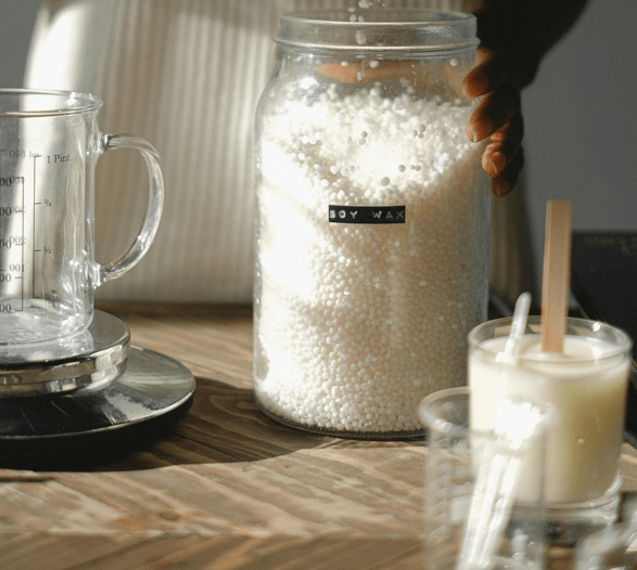 Menta Atelier - Vente Fondants - Cire de soja en perles haute fusion pour bougies moulées et fondants parfumés1