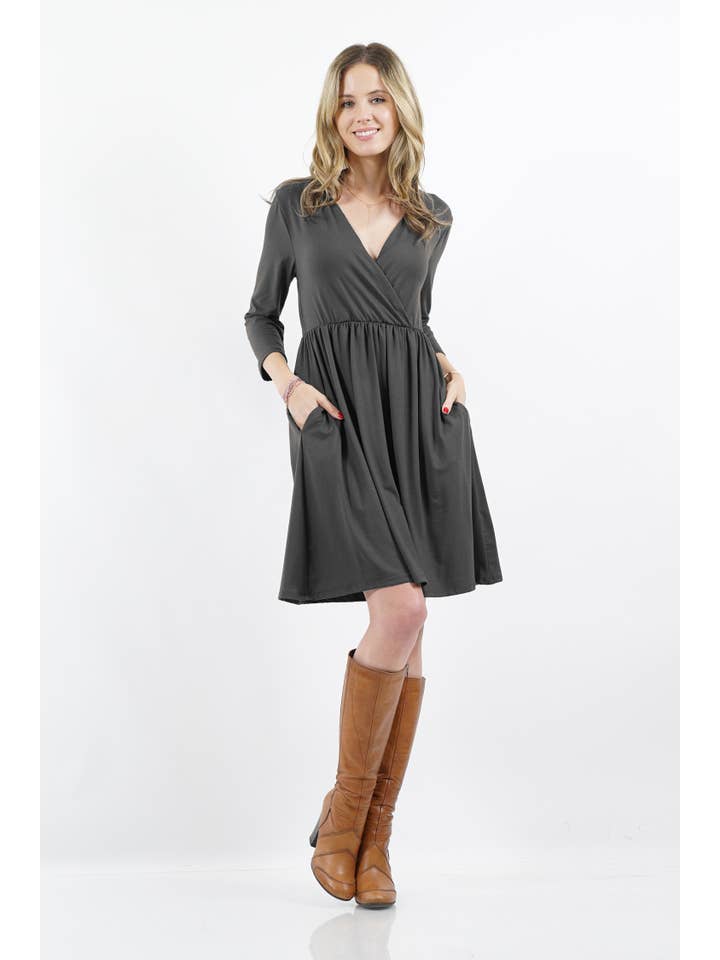 42POPS - Wholesale Tunic - Women's - .SI-15612 3/4 SLEEVE Empire Surplice Shirred TWO-POCKET TUNIC