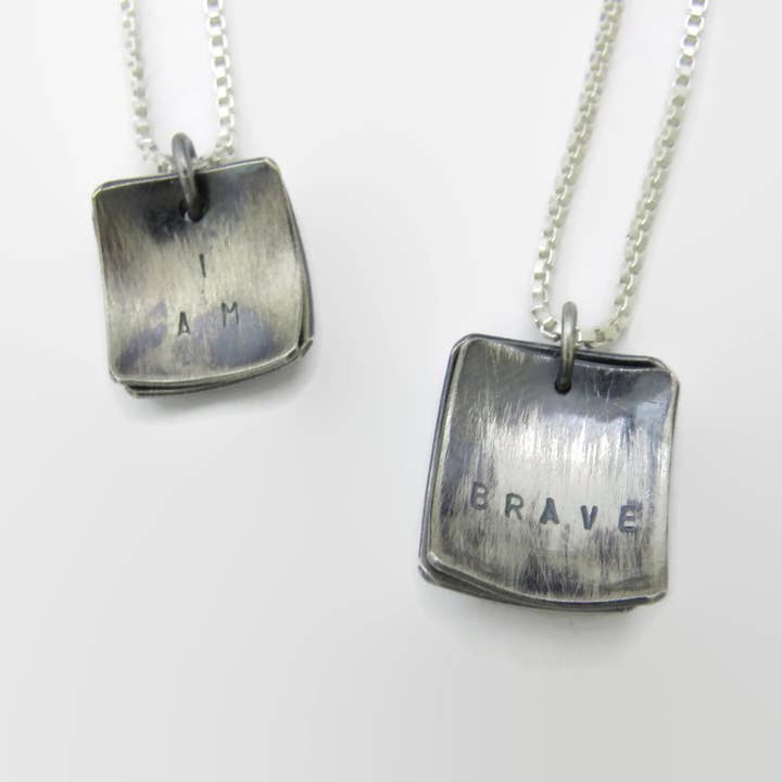 Jeg er modig for engroshandel hos The Silversmith Jewelry