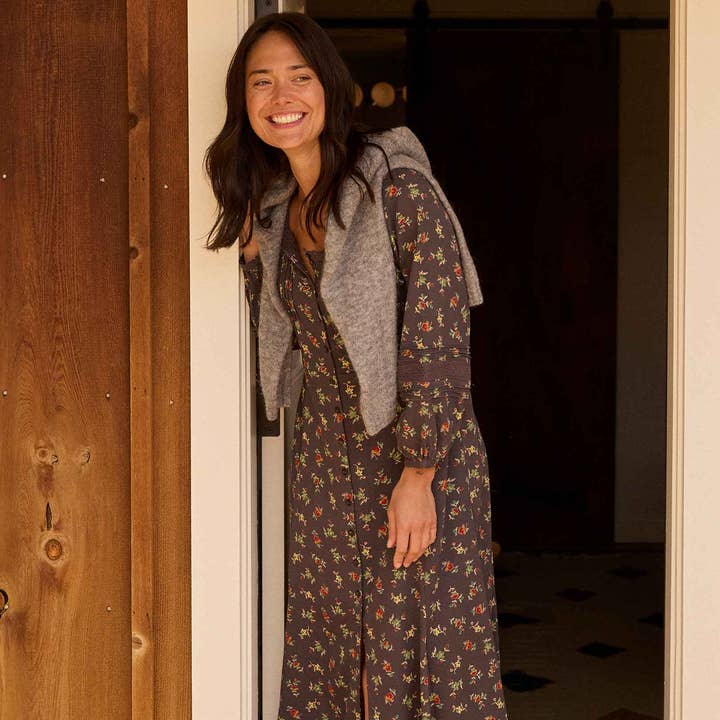 Robe à manches longues et encolure carrée Manzana F25 pour la vente par Toad&Co