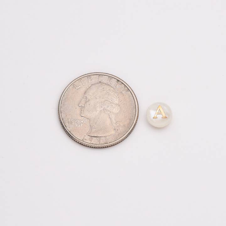 findings4uGem - Wholesale Individual Charm/Pendant - Mother of Pearl Shell Alphabet Initial Letter Beads, BD174