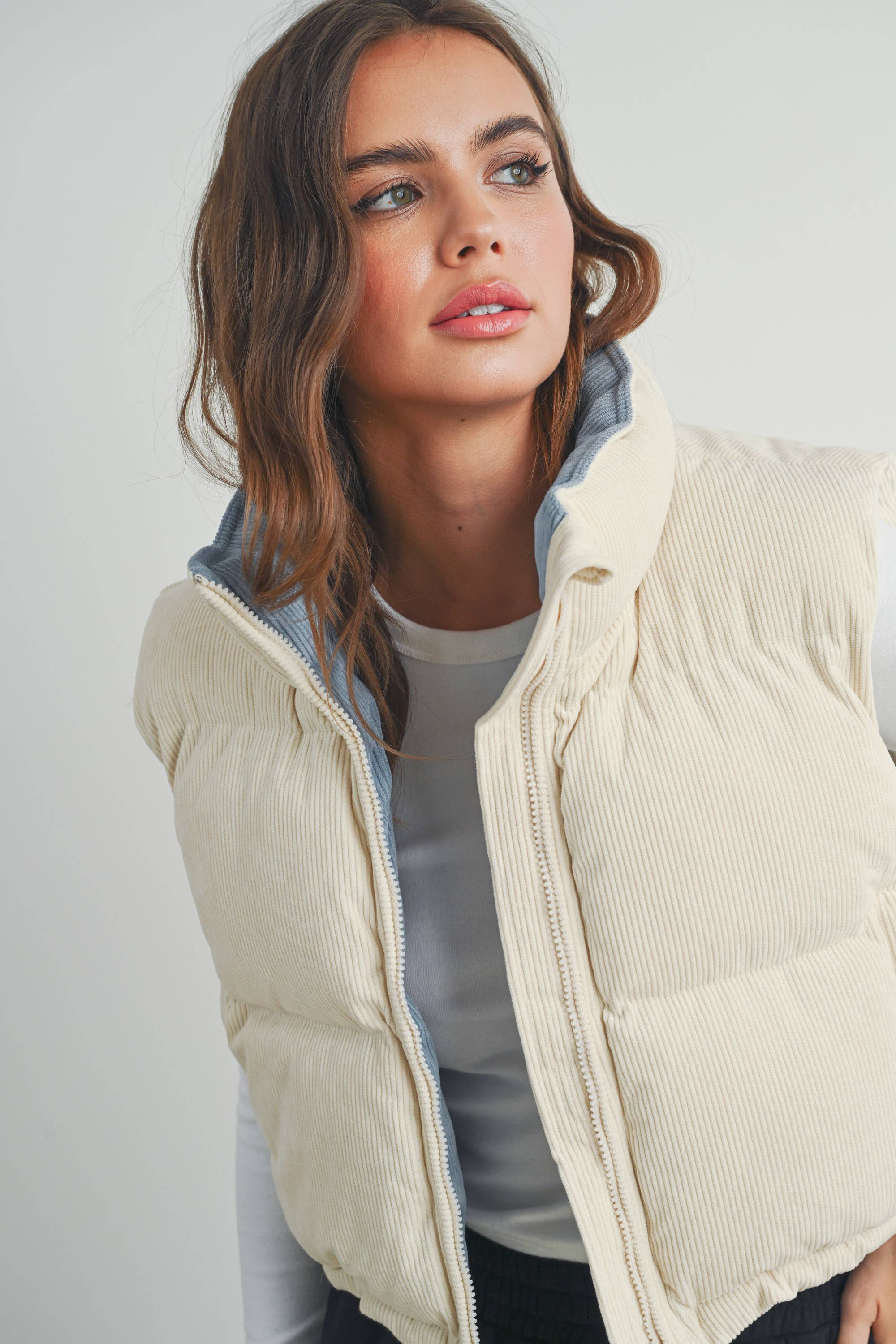 BUTTERMELON - Wholesale Outerwear Vest - Women's - FALL ADOREME CORDUROY PUFFER VEST - BMJ724217