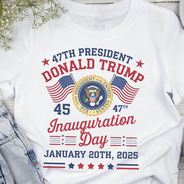 NVC Ecommerce LLC – wholesale T-shirt med logga - Dam – Donald Trump 47:e presidentens installation 2025 tröja, skjorta4
