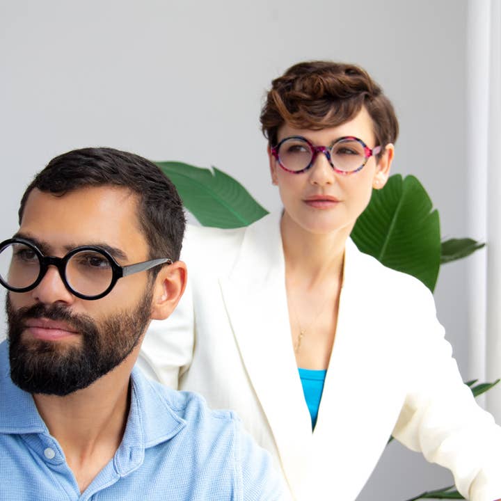 A.J. Morgan - Wholesale Eyeglasses - Unisex - OZ - READING GLASSES