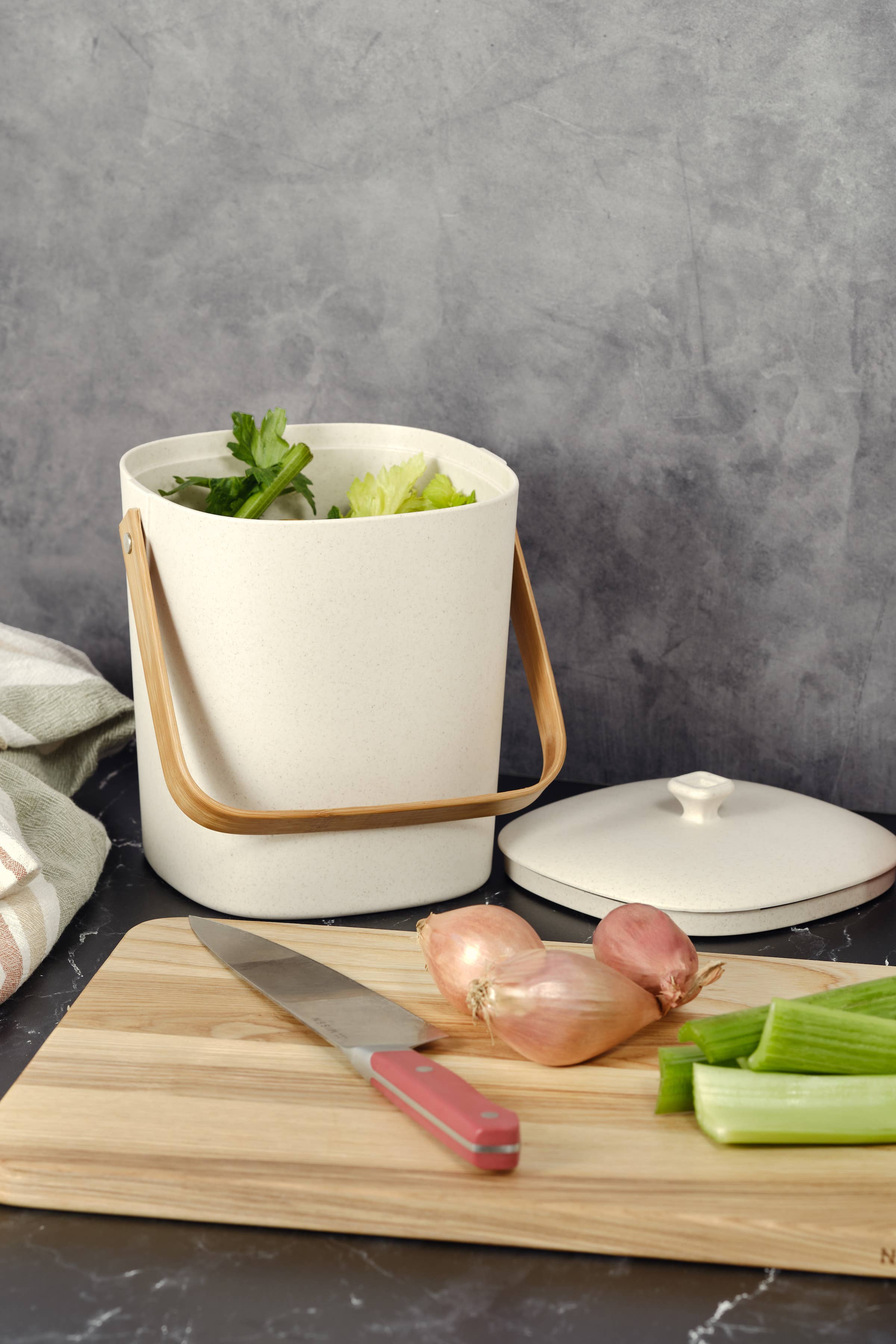 Bamboozle - Vente Ustensile/gadget de cuisine - Bac à compost Bamboozle - capacité 1 gal (3,8 L) - compatible lave-vaisselle5