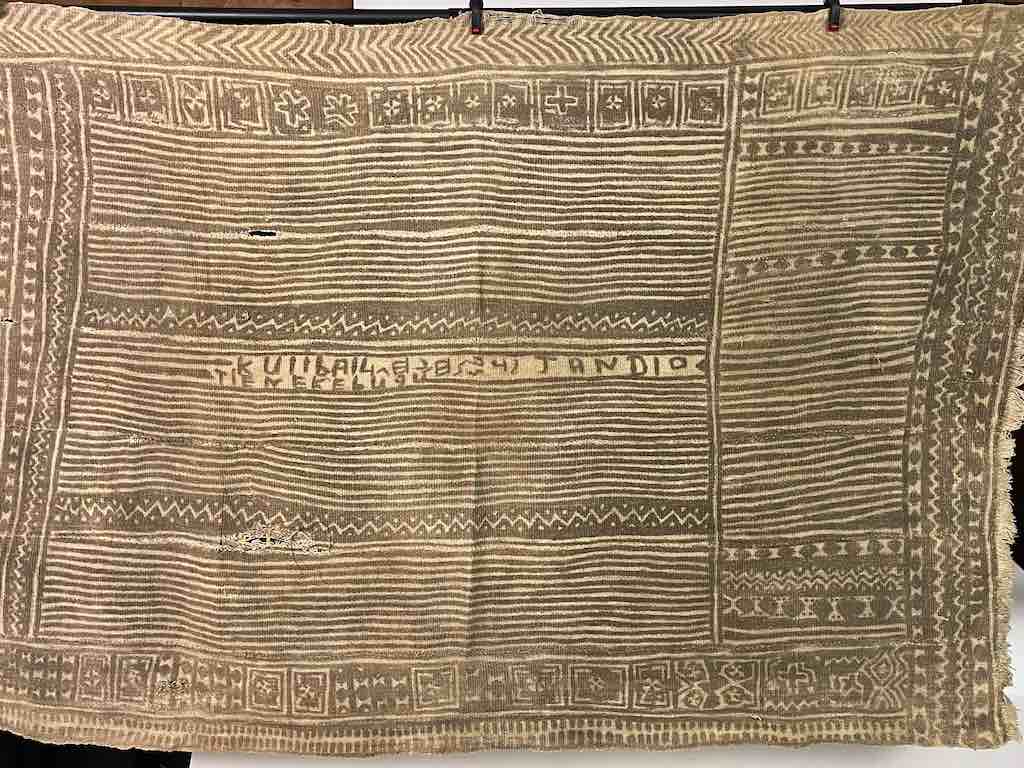 The Niger Bend - Wholesale Tapestry/Textile - Vintage Traditional Bogolan Mudcloth Mali African Textile | 51 x 37"1