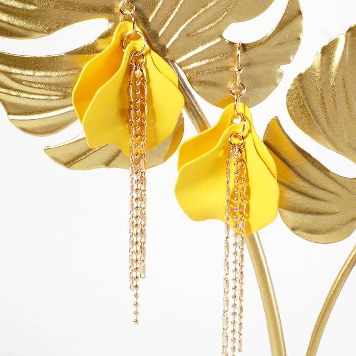 Wild Honey - Wholesale Dangle Earrings - Botanical-Theme Rubber-Coated Flower Petal Design Dangle Earrings With Chain Drop7